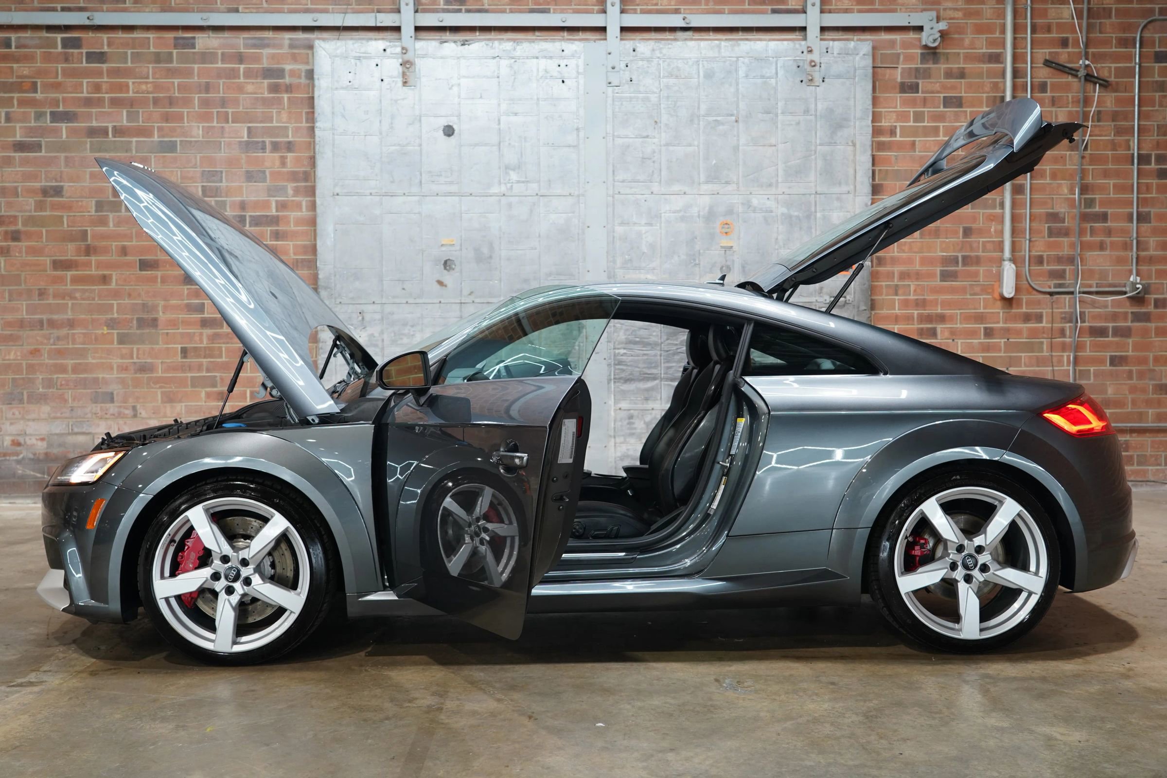 Used 2018 Audi TT RS w/ Technology Package image 35