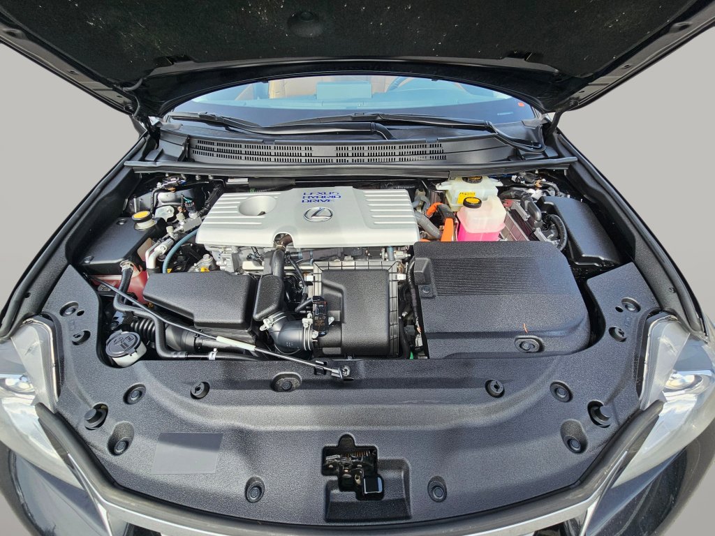 Used 2012 Lexus CT 200h Premium w/ Premium Audio Pkg image 18