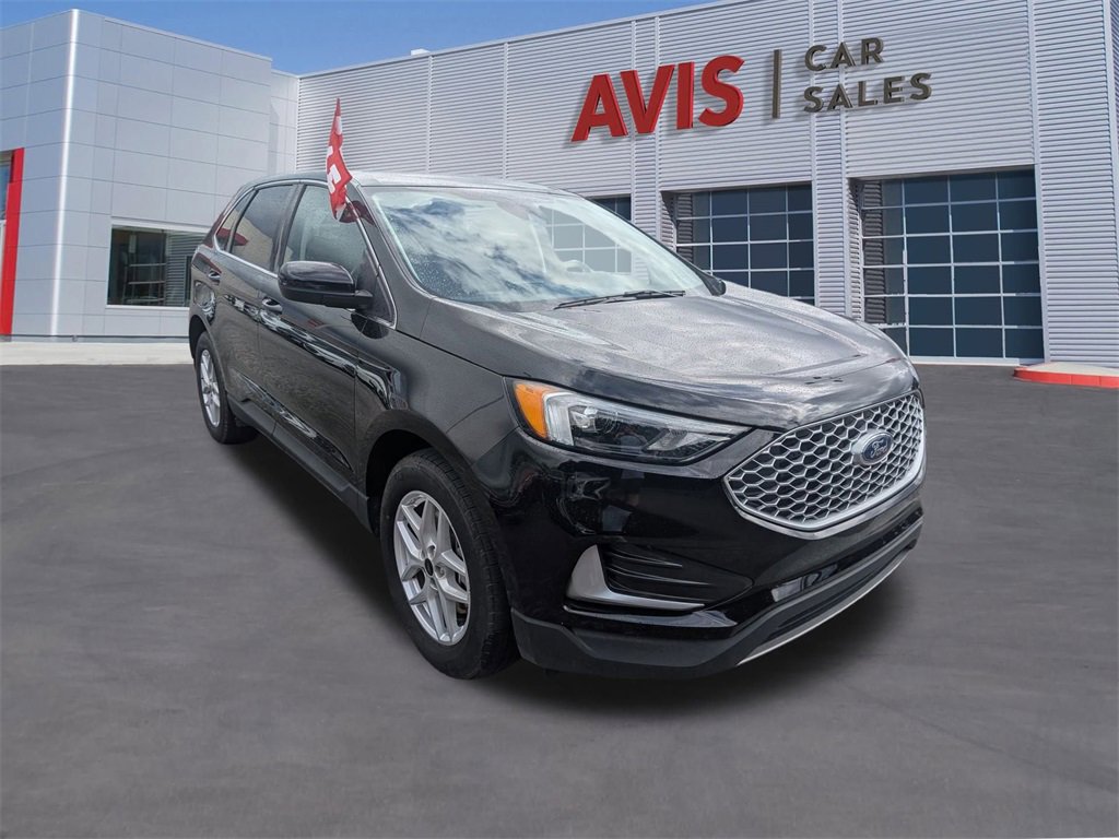 Used 2024 Ford Edge SEL image 3