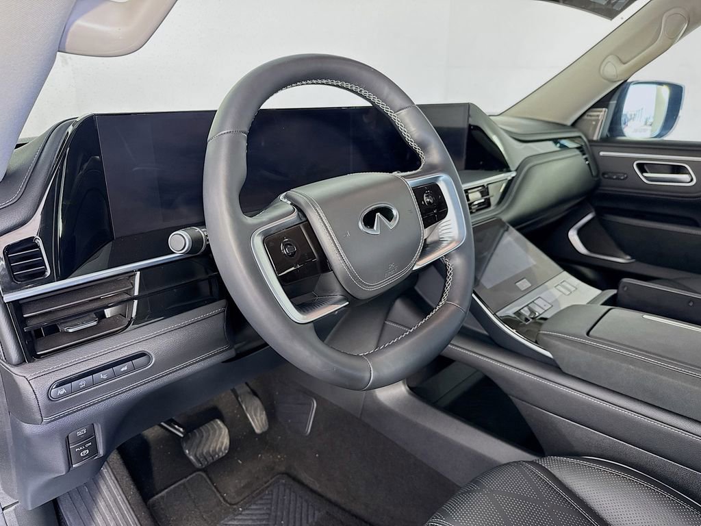 Used 2025 INFINITI QX80 Sensory image 9