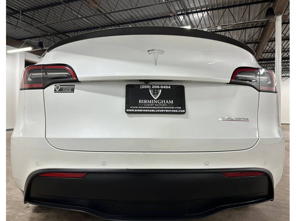 Used 2022 Tesla Model Y Performance image 12