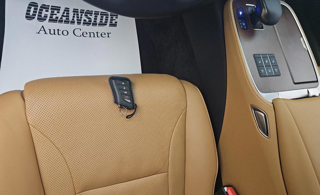 Used 2024 Lexus LS 500 RWD image 12