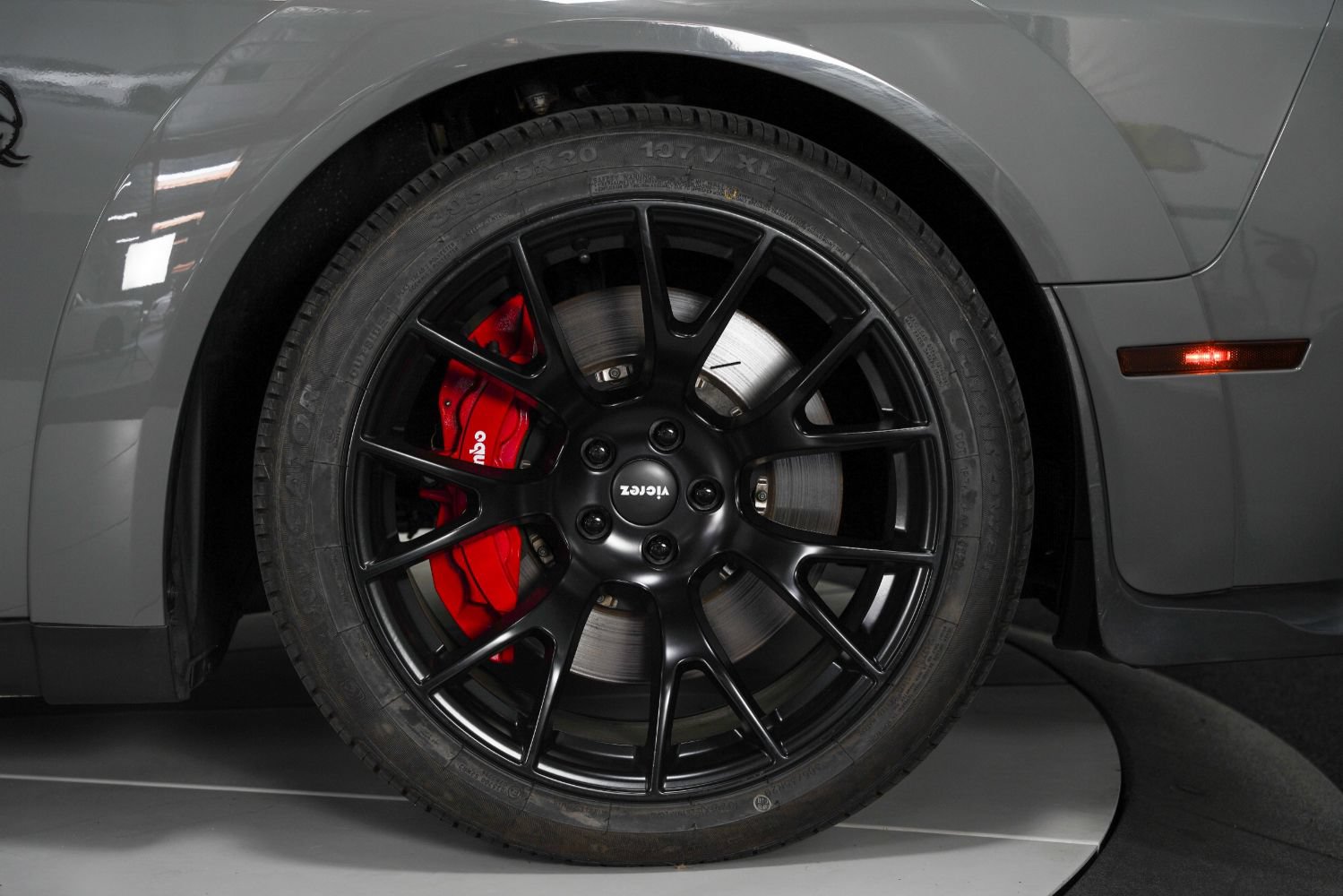 Used 2019 Dodge Challenger SRT Hellcat Redeye RWD image 31
