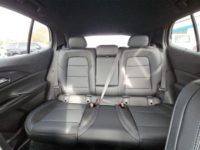 New 2026 Chevrolet Equinox EV LT AWD/4WD image 32