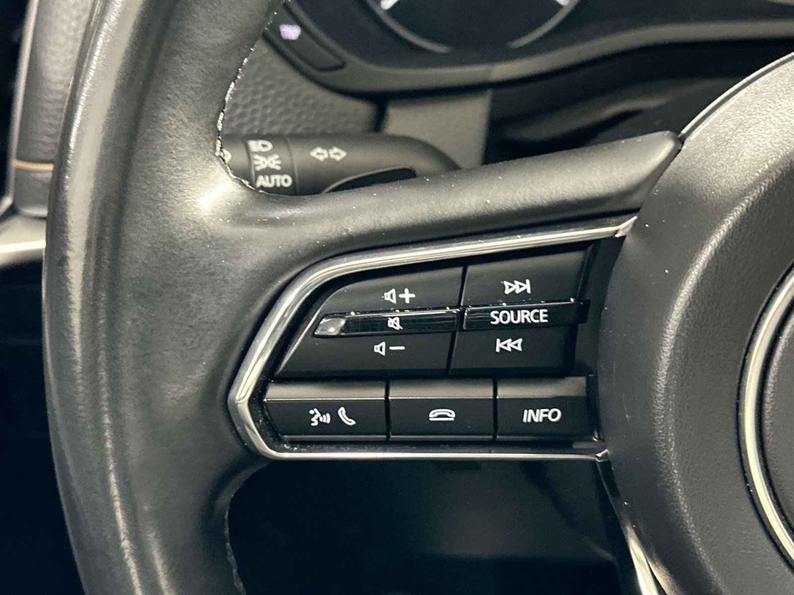 Used 2024 MAZDA CX-90 3.3 Turbo w/ Preferred Plus image 19