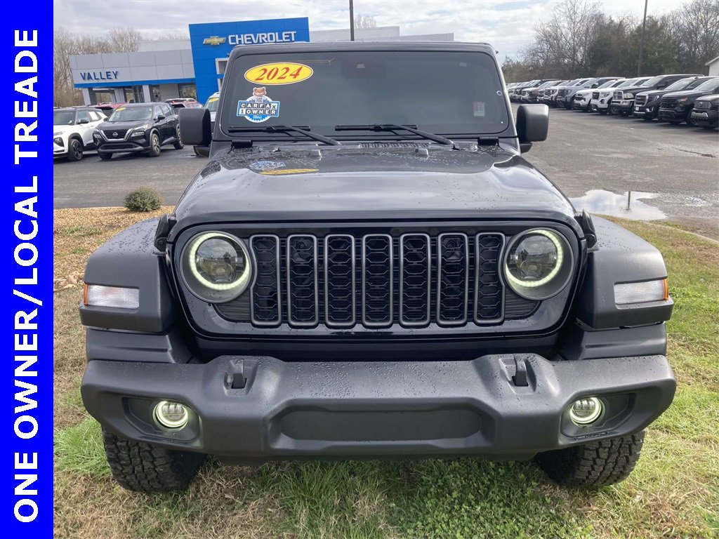 Used 2024 Jeep Wrangler Sport S image 9
