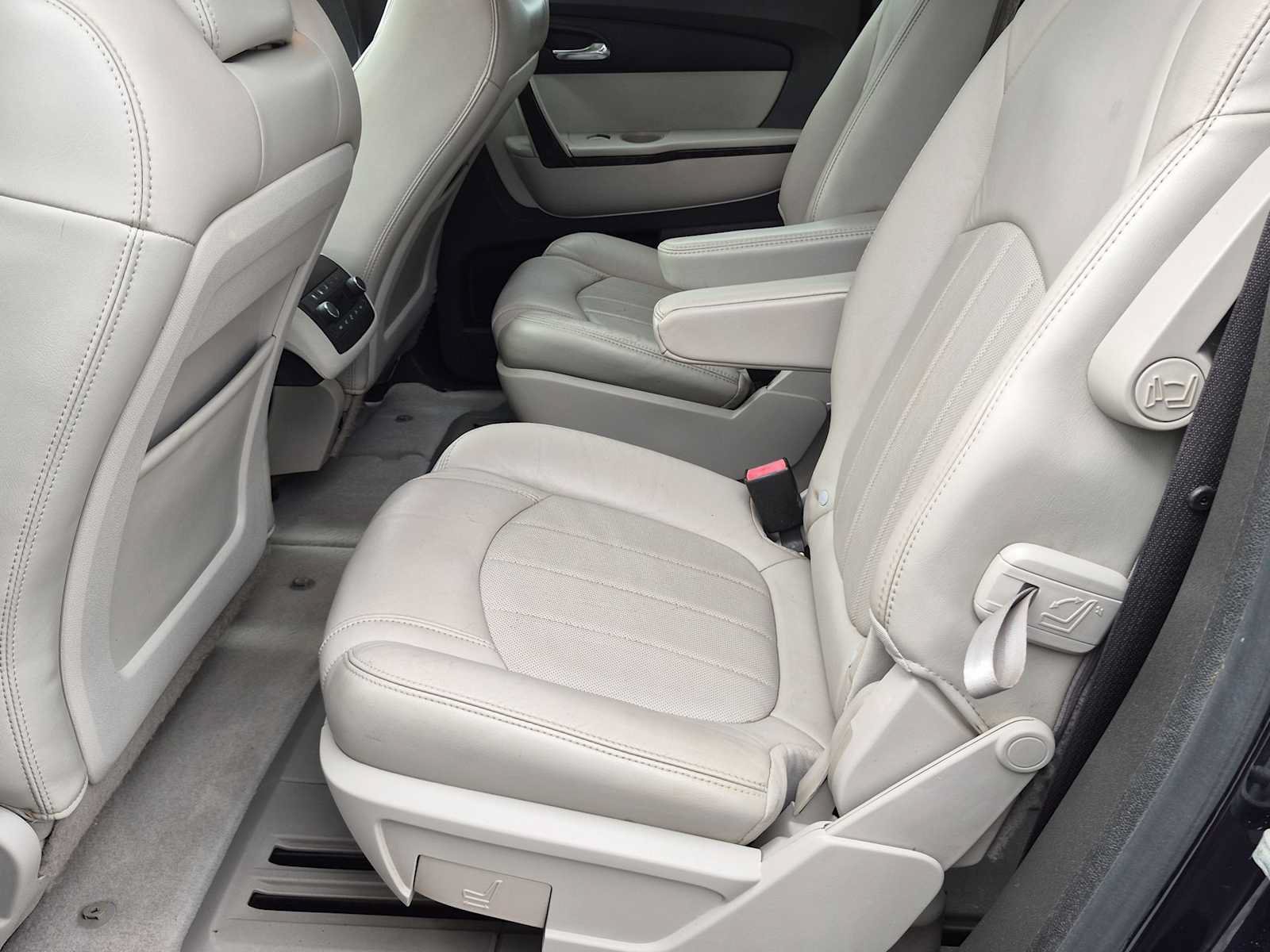 Used 2012 GMC Acadia Denali AWD/4WD image 18