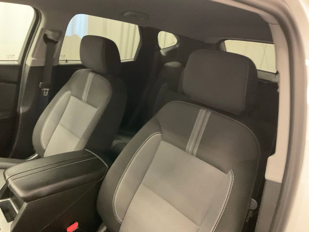 Used 2025 Chevrolet Blazer LT AWD/4WD image 14