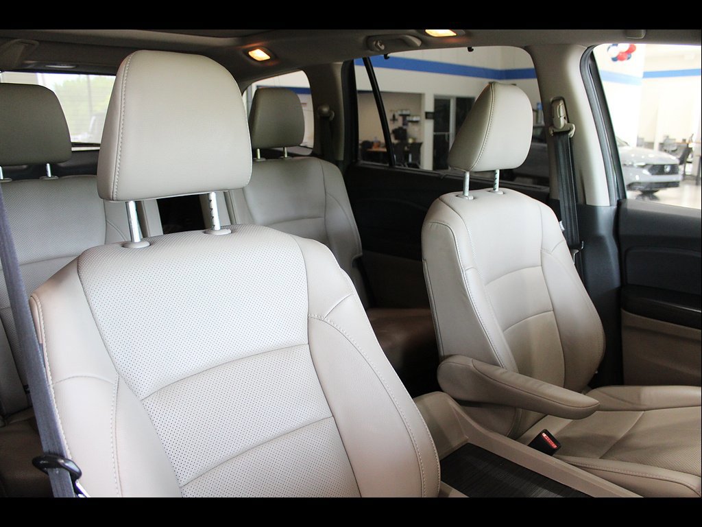 Used 2016 Honda Pilot Elite image 24