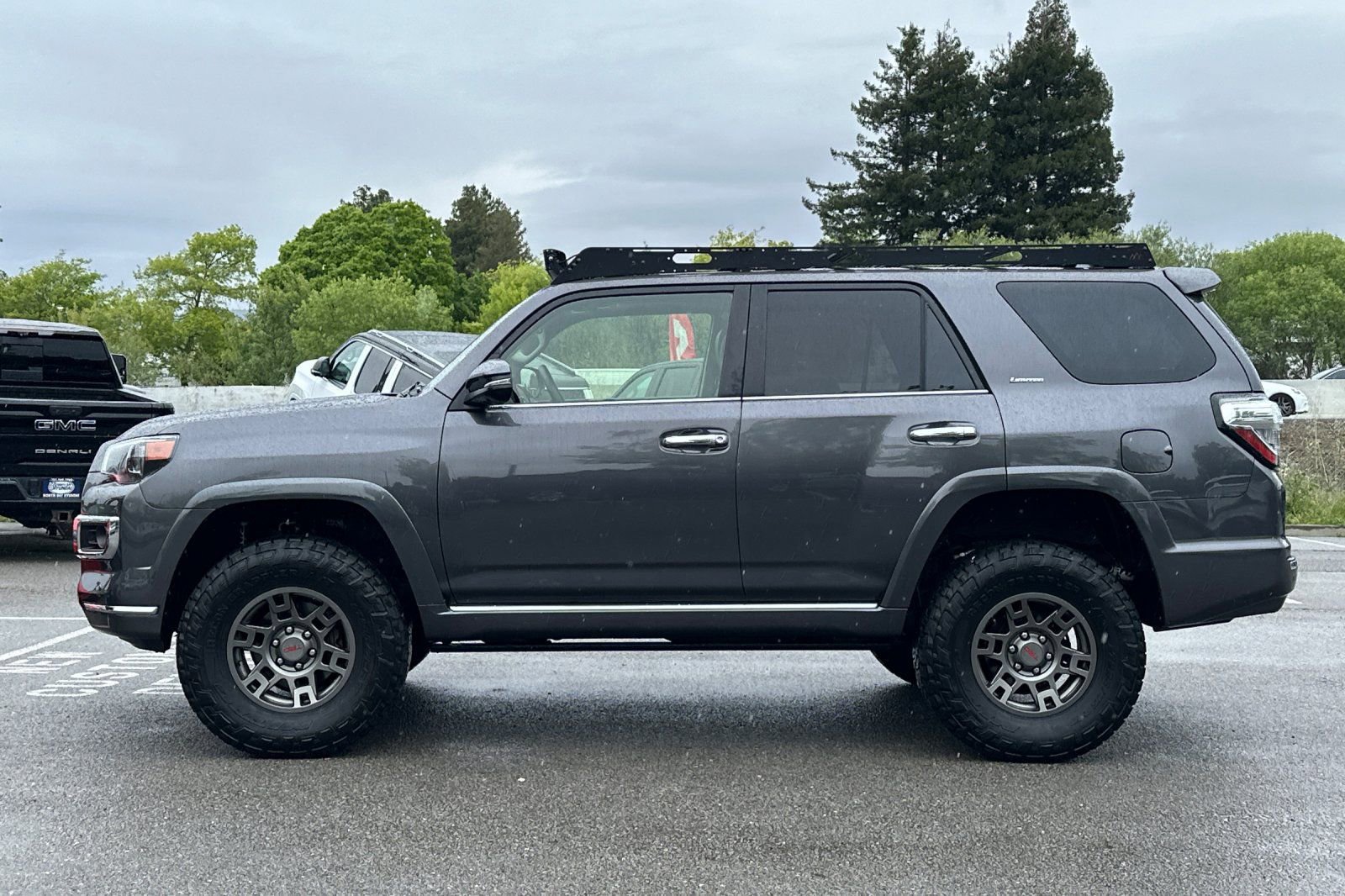 Used 2022 Toyota 4Runner Limited AWD/4WD image 7