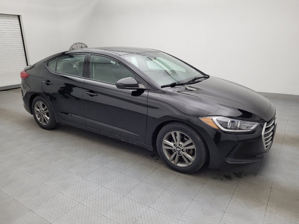 Used 2017 Hyundai Elantra SE image 11