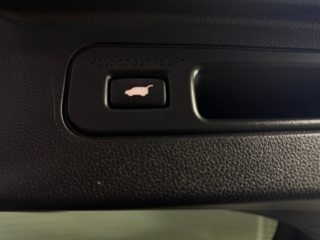 Used 2024 Honda Pilot Elite image 30
