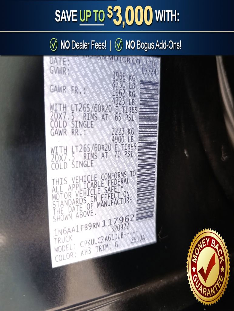 Used 2024 Nissan Titan SV w/ SV Convenience Package image 33