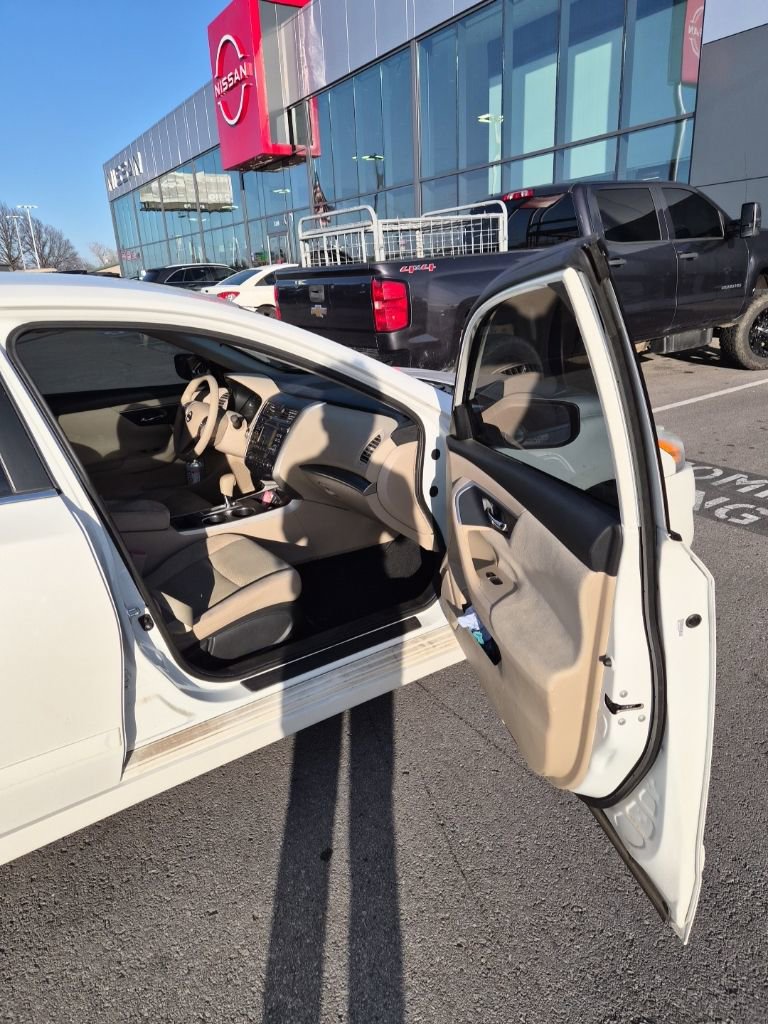 Used 2015 Nissan Altima 2.5 S w/ Power Driver Seat Package image 15