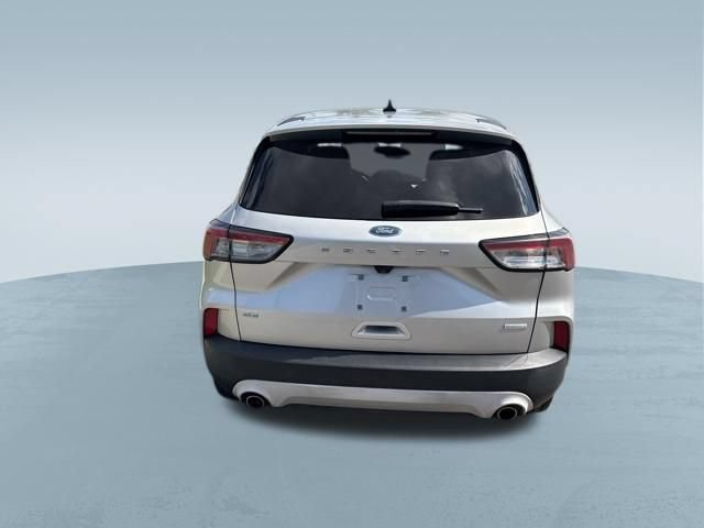 Used 2020 Ford Escape SE FWD image 15