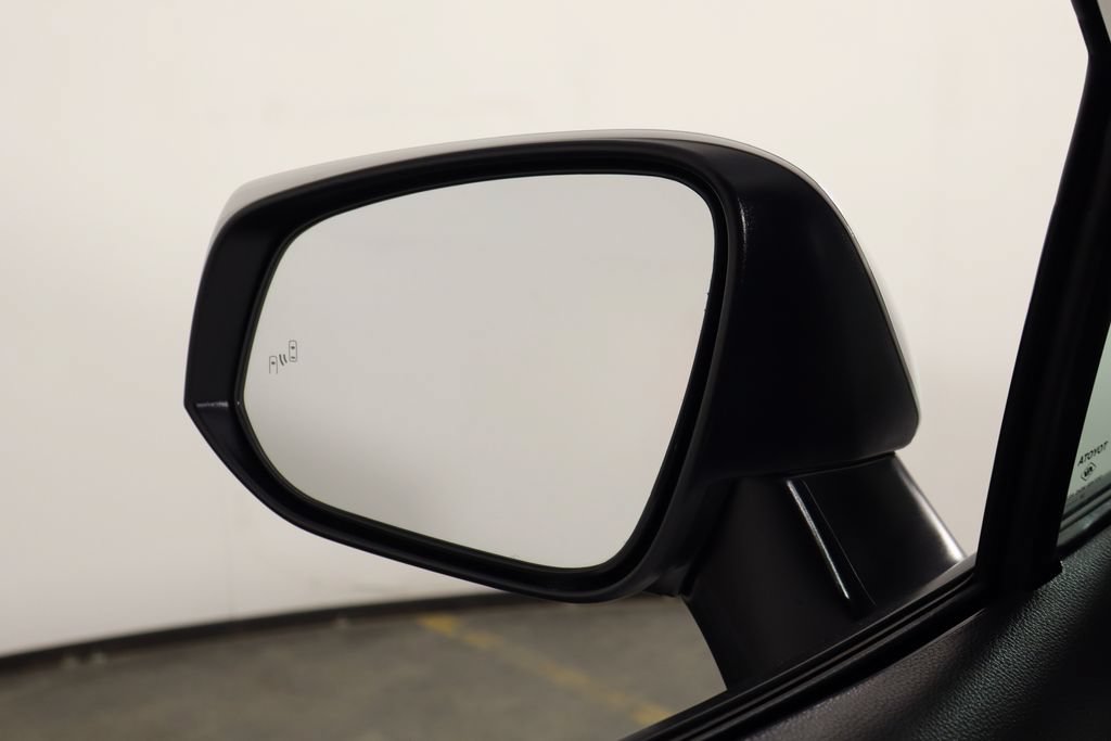 Used 2025 Toyota RAV4 XLE FWD image 39