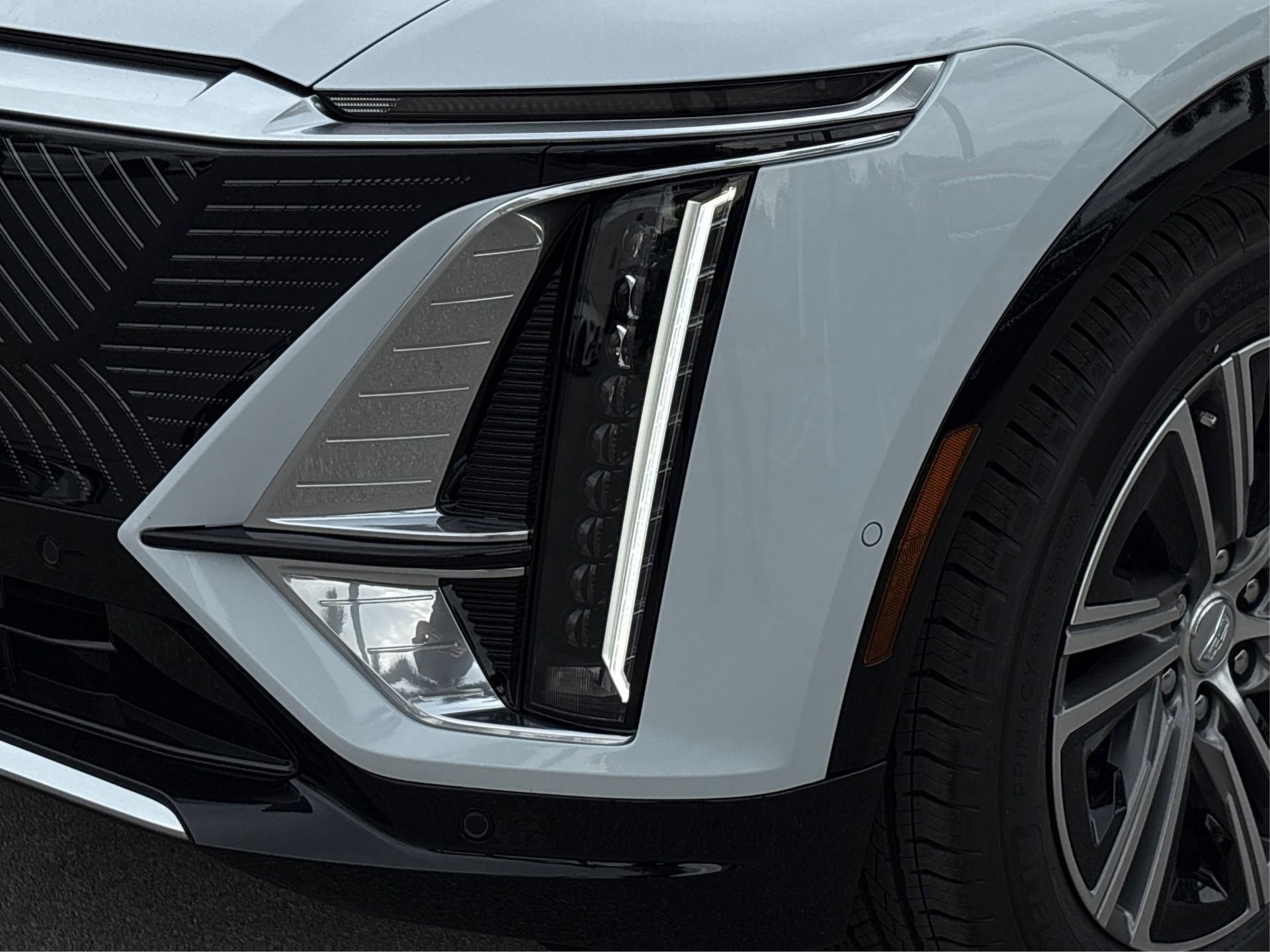 New 2026 Cadillac Lyriq Luxury image 14