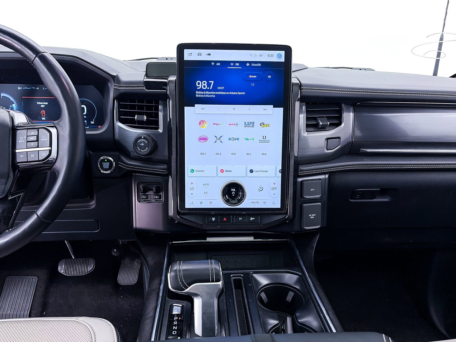 Used 2023 Ford F150 Lightning Platinum AWD/4WD image 9