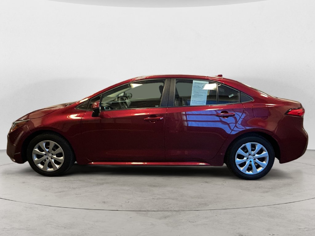 Certified 2025 Toyota Corolla LE FWD image 2