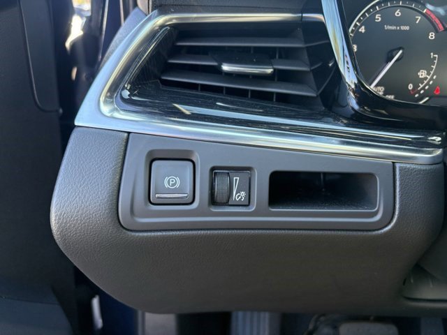 Certified 2025 Cadillac XT5 Premium Luxury image 25