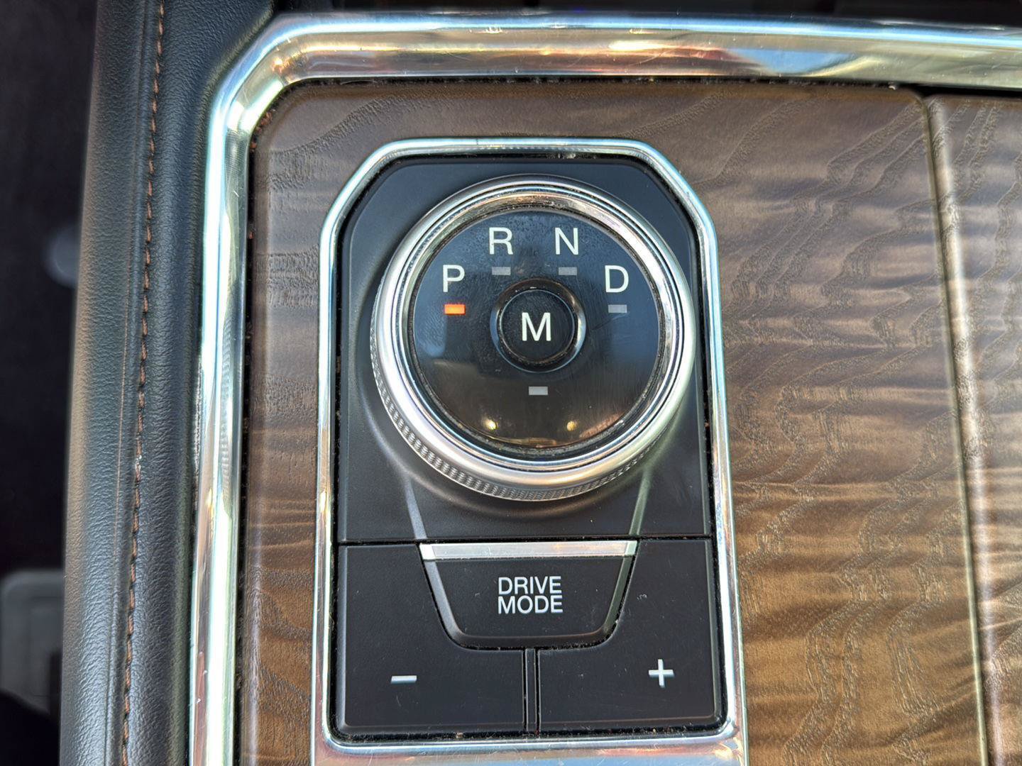 Used 2019 Ford Expedition Platinum RWD image 30