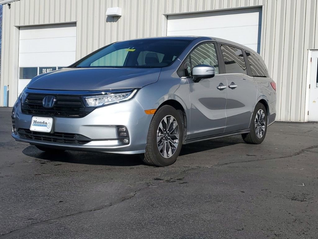 Used 2024 Honda Odyssey EX-L image 3