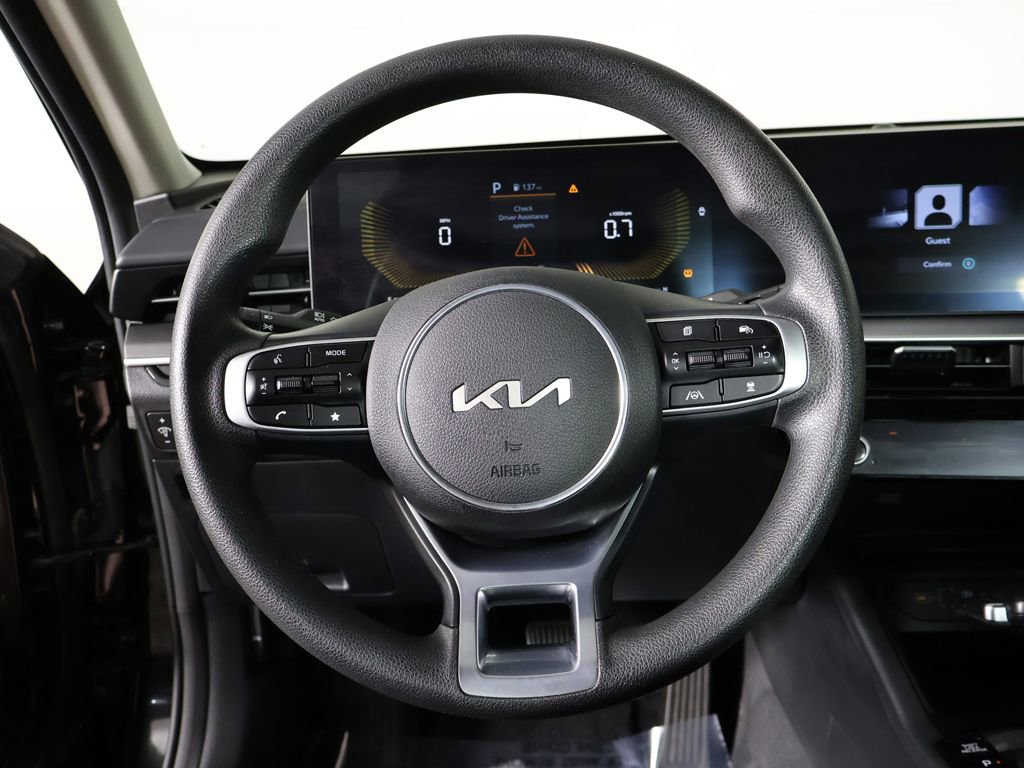Used 2025 Kia K5 LXS FWD image 34