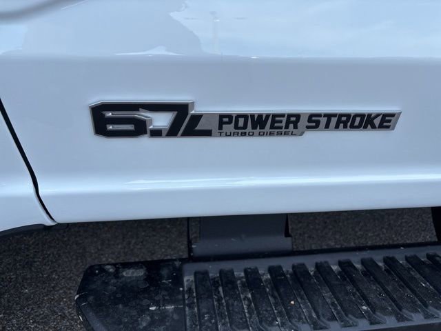 New 2026 Ford F350 XL w/ XL Chrome Package image 4
