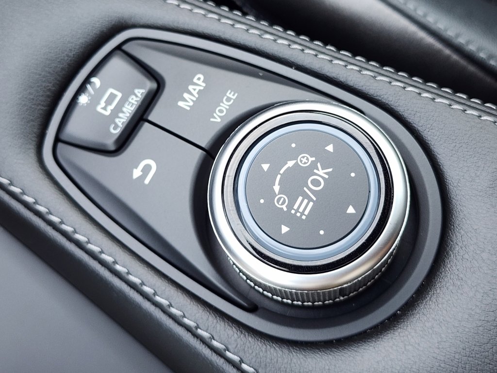 New 2025 INFINITI QX55 Essential image 16