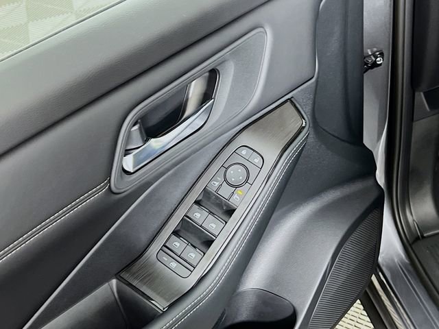 New 2026 Nissan Rogue SV w/ SV Premium Package image 15