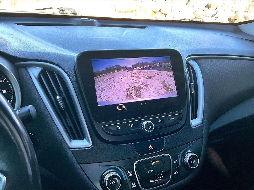 Used 2019 Chevrolet Malibu RS w/ LPO, Convenience Package 1 image 18