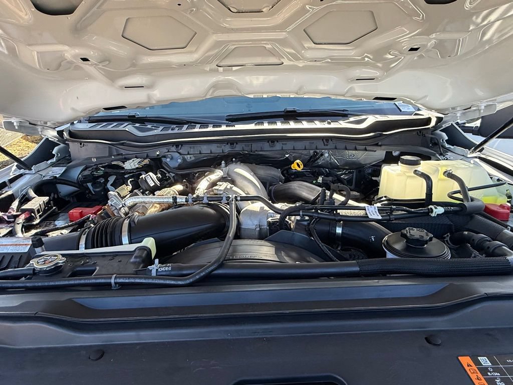New 2025 Ford F450 XL w/ XL Chrome Package AWD/4WD image 9