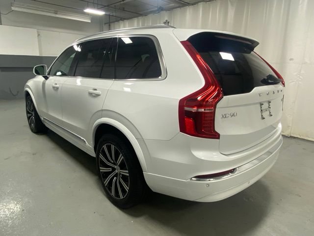 Used 2025 Volvo XC90 B5 Core AWD/4WD image 2