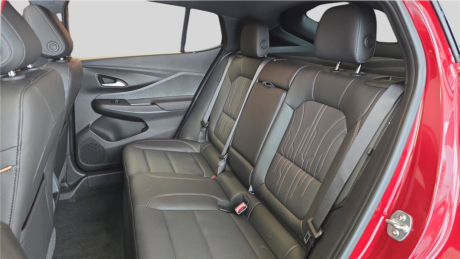 Used 2024 Buick Envista Avenir image 15