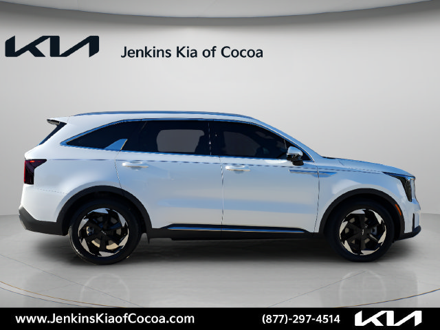 Used 2025 Kia Sorento SX Prestige AWD/4WD image 3