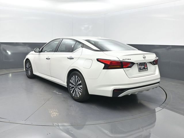 Used 2023 Nissan Altima 2.5 SV FWD image 3