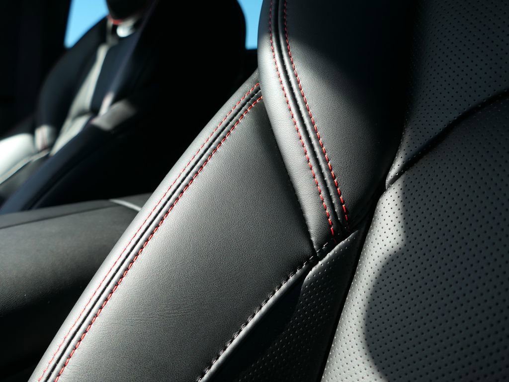 Used 2024 Maserati Levante GT Ultima AWD/4WD image 14