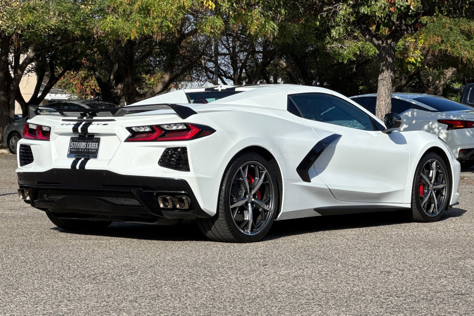 Used 2022 Chevrolet Corvette Stingray Premium Conv w/ Z51 Performance Package image 4