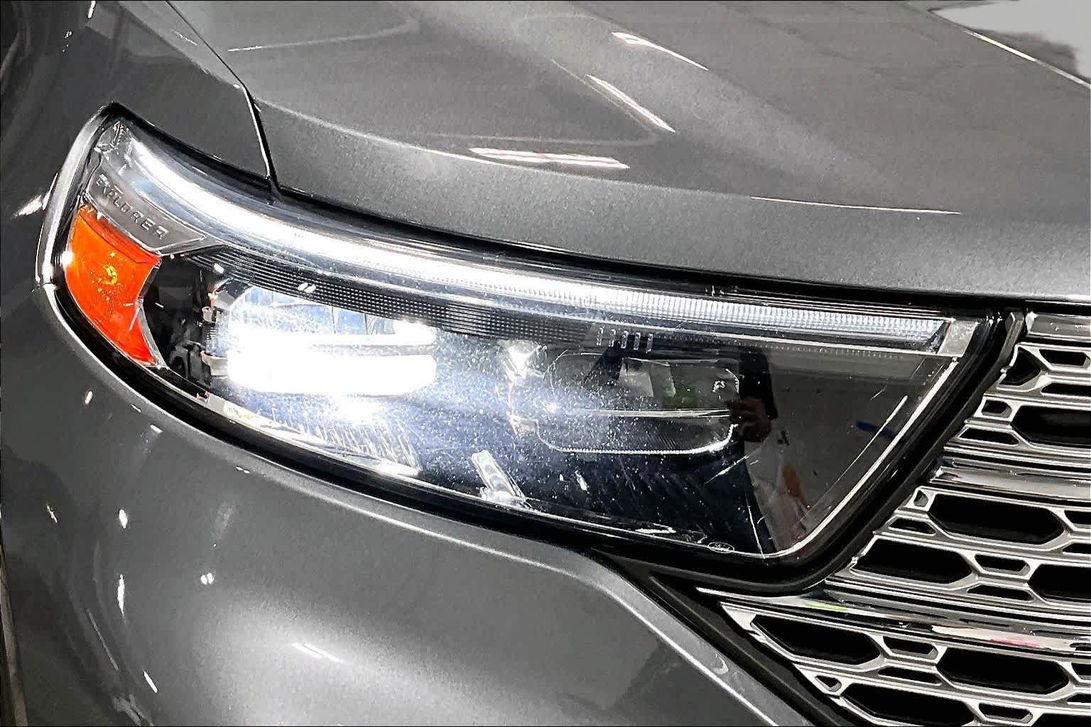 Used 2022 Ford Explorer Limited AWD/4WD image 27