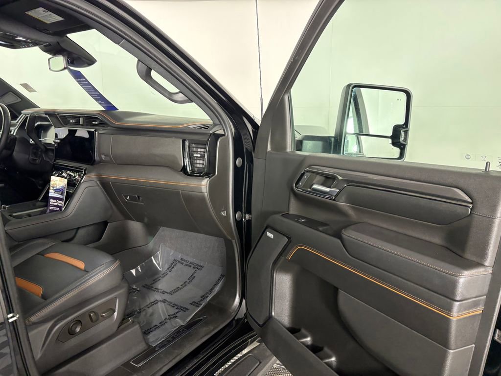 Used 2024 GMC Sierra 2500 AT4 AWD/4WD image 35