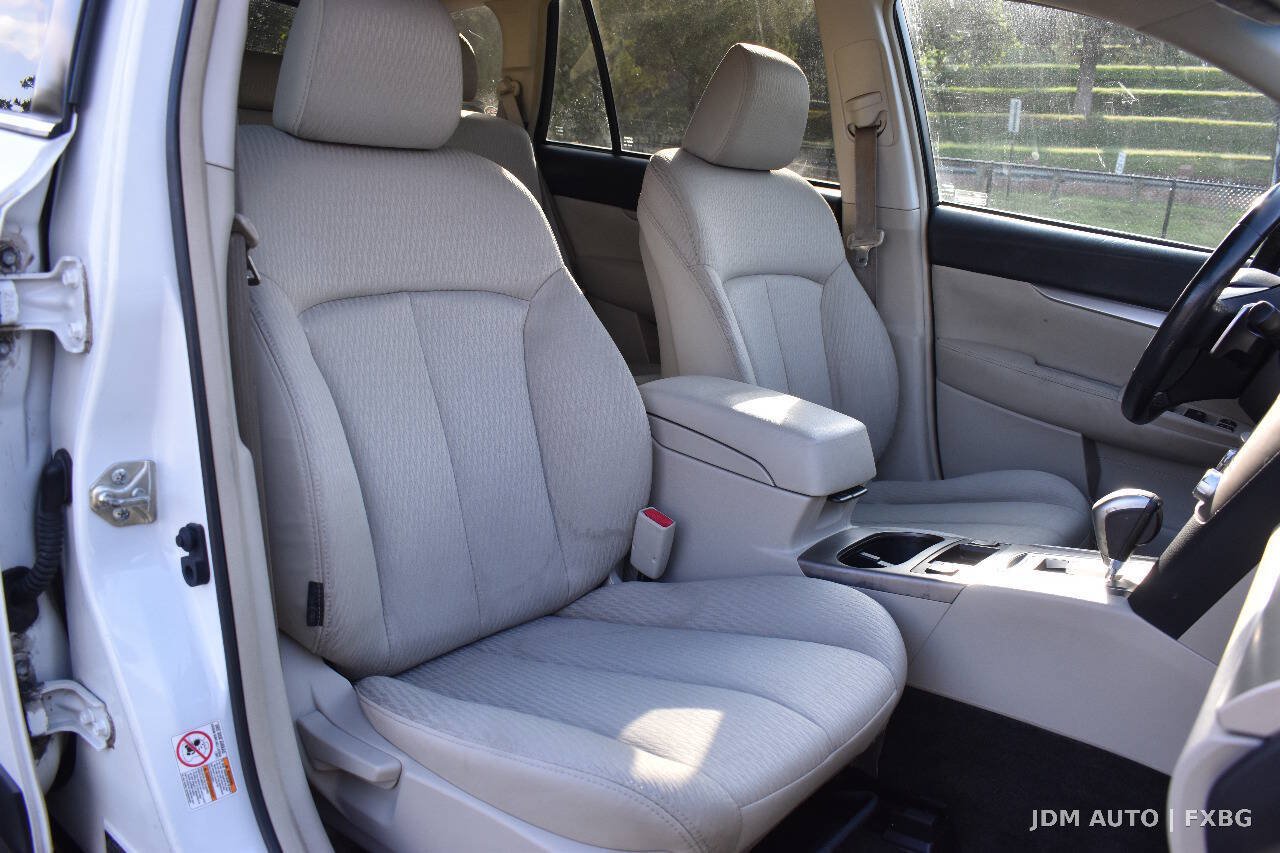 Used 2012 Subaru Outback 2.5i Premium w/ All-Weather Pkg AWD/4WD image 13