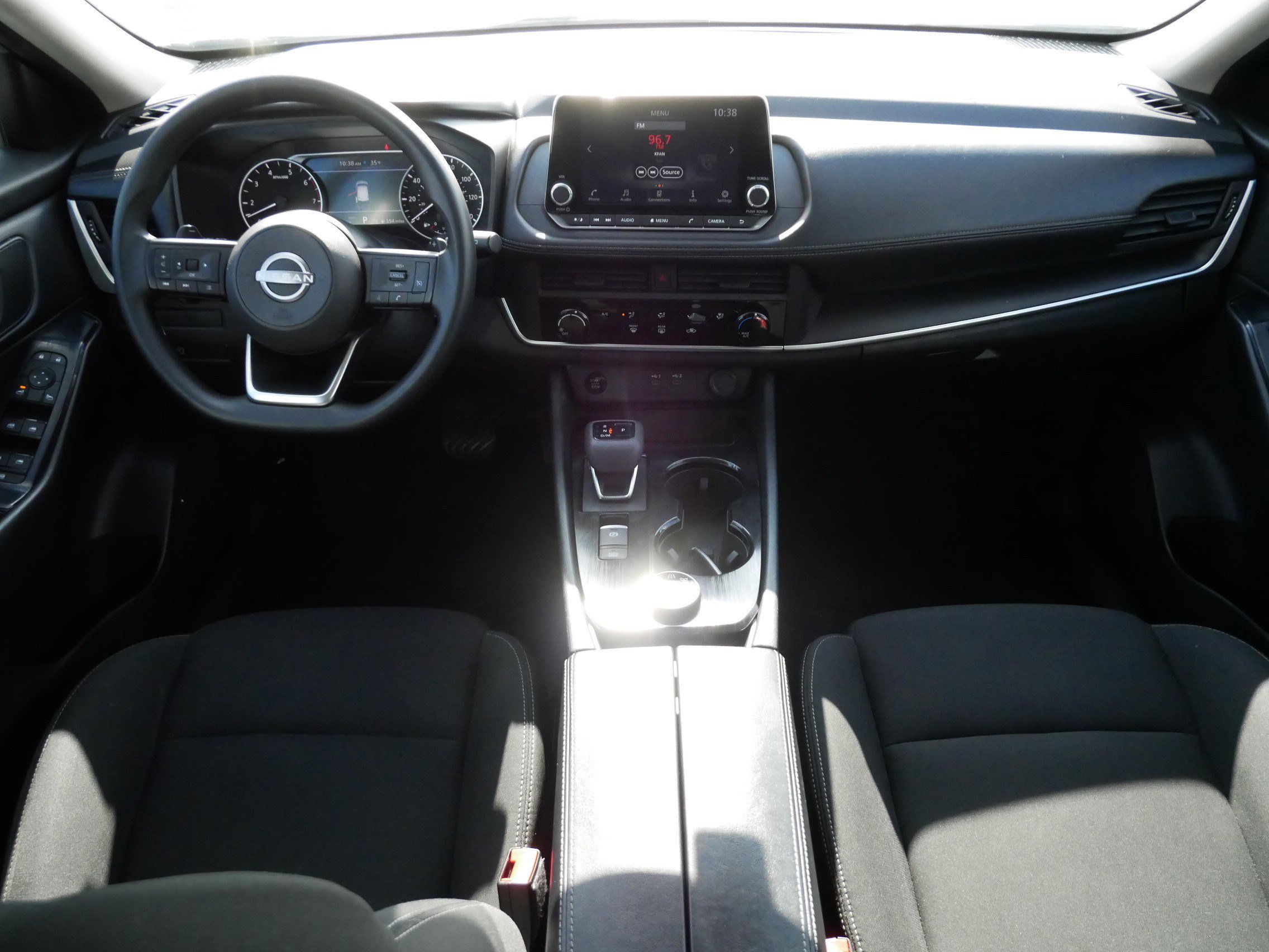 Used 2024 Nissan Rogue S image 10