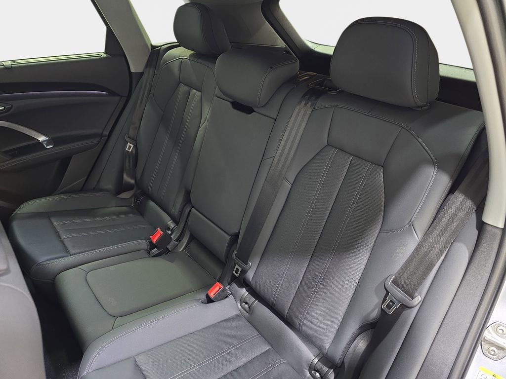 Used 2025 Audi Q5 Premium Plus w/ Premium Plus image 15