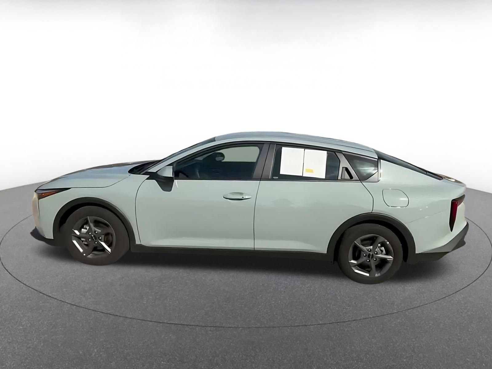 Used 2026 Kia K4 FWD image 7
