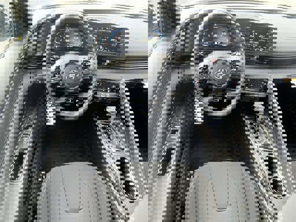 New 2026 Hyundai Elantra Sport image 11