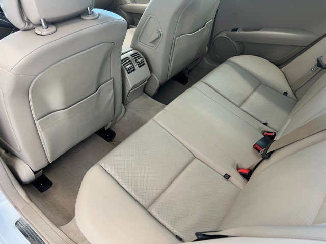 Used 2013 Mercedes-Benz C 300 4MATIC Sedan image 32