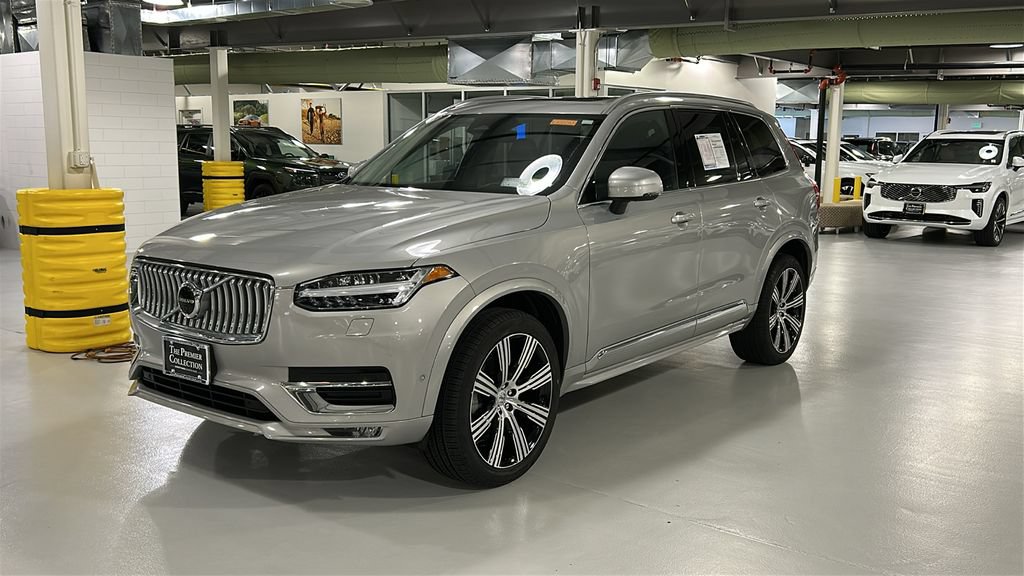 Certified 2023 Volvo XC90 B6 Ultimate w/ Protection Package Premier AWD/4WD image 3