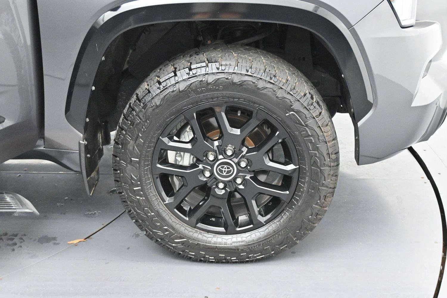Used 2023 Toyota Sequoia Platinum AWD/4WD image 44