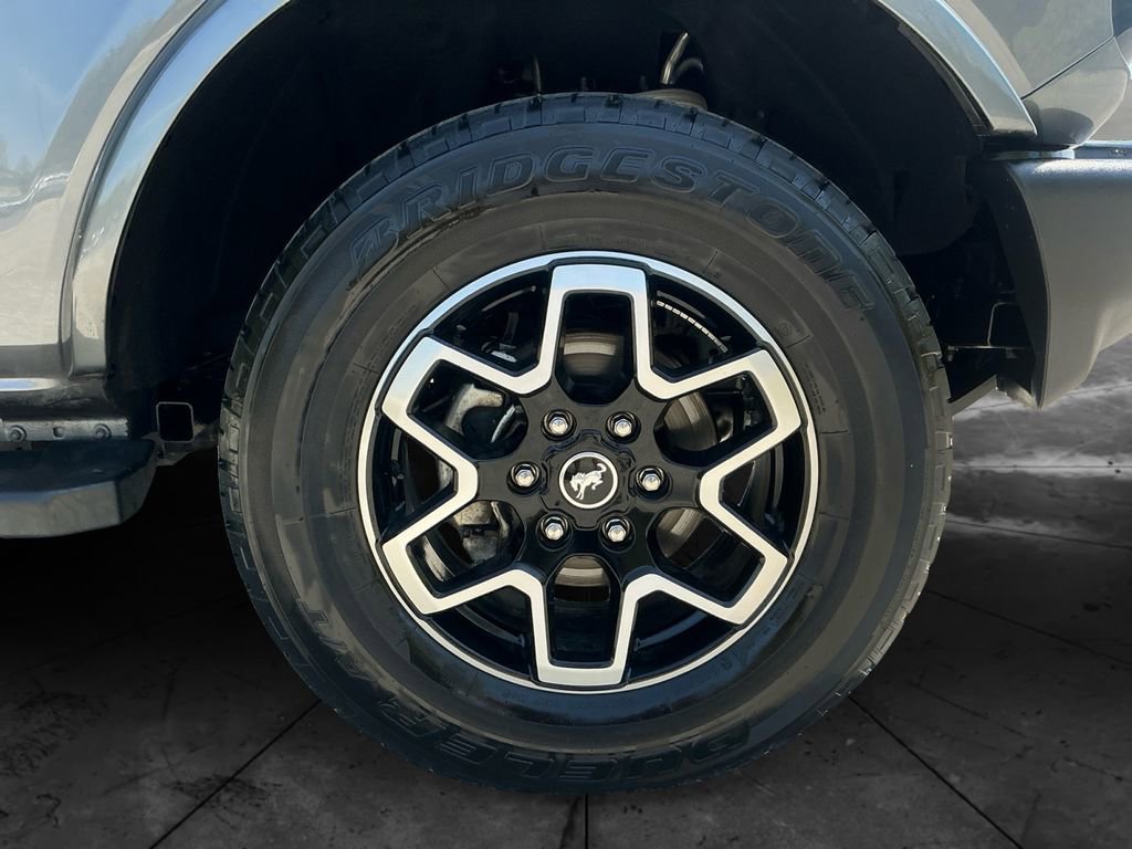 Used 2024 Ford Bronco Outer Banks image 15