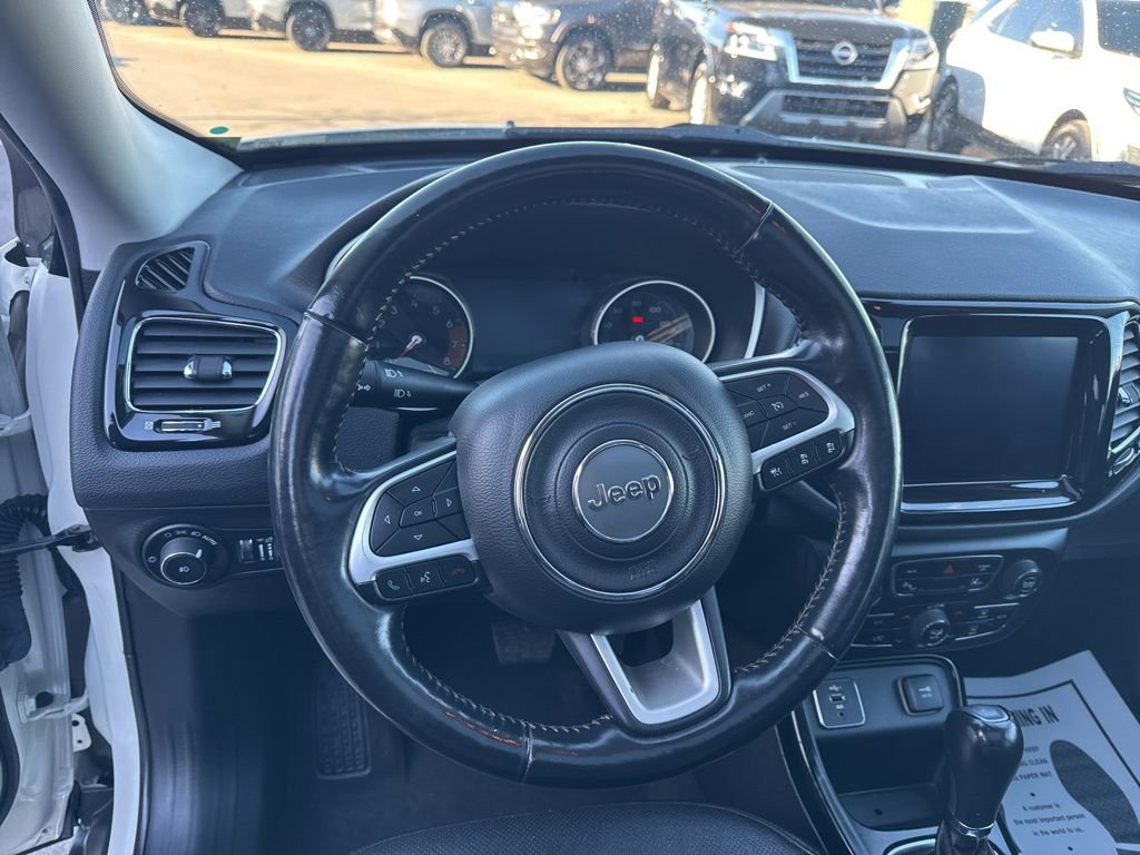 Used 2021 Jeep Compass Limited w/ Sun and Sound Group image 13